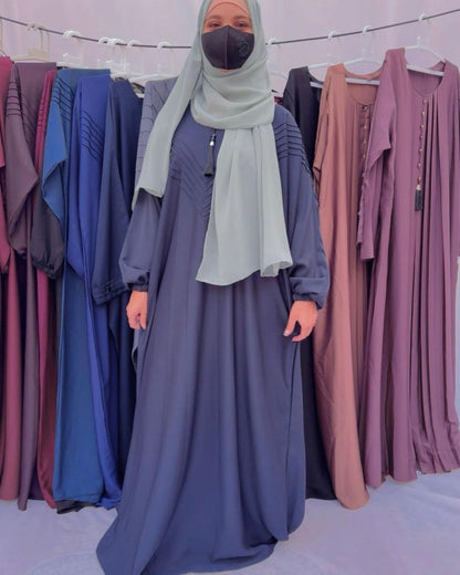 Elegant Pleated Classic Abaya with Tassel Detail